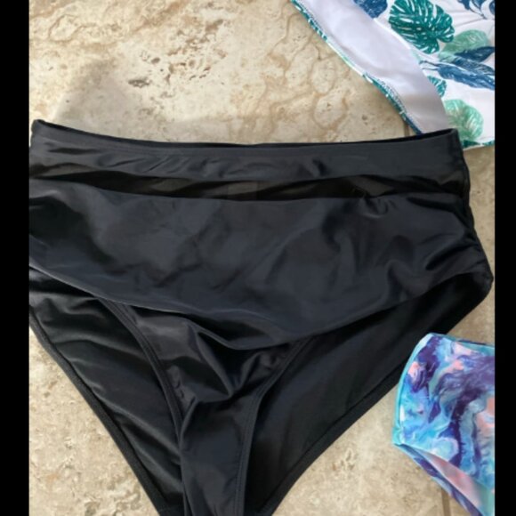 🎃3/$10 SALE🎃Bikini Bottoms Bundle 4 Pairs (3 size xl & 1 size large) All New - Picture 2 of 5
